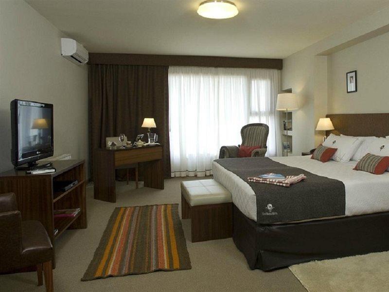 Las Bayas Home Suites Esquel Exterior foto